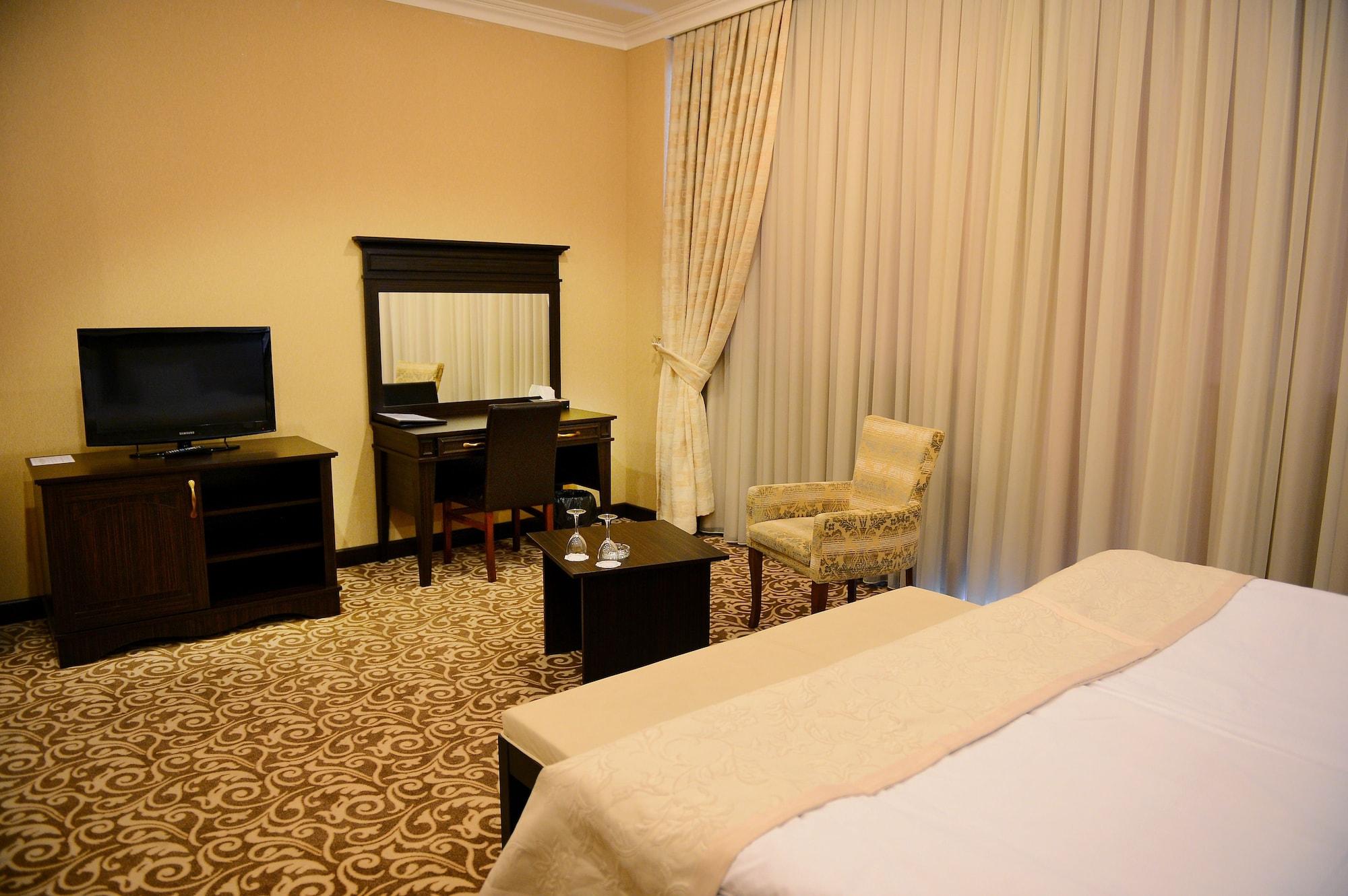 New Baku Hotel Bagian luar foto
