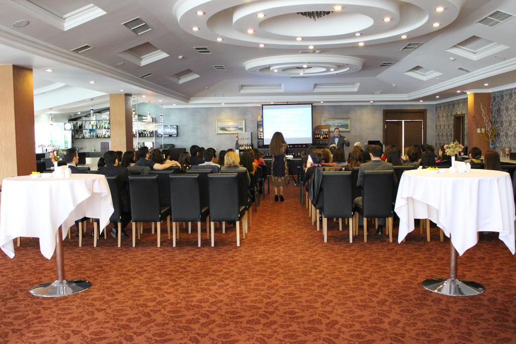New Baku Hotel Bagian luar foto